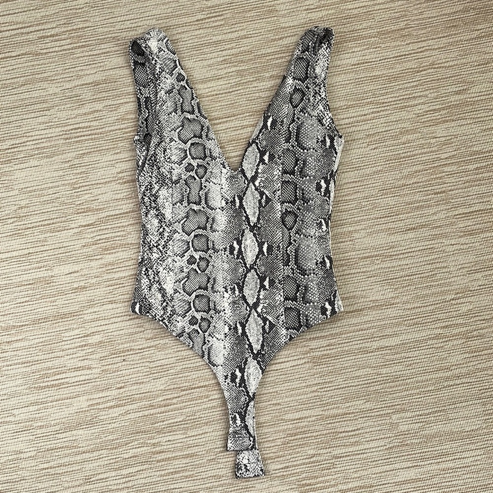 Fore snakeskin bodysuit size small